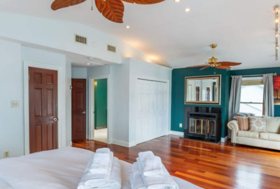 Annapolis Cove Lake Ogleton Charmer - Annapolis, Maryland