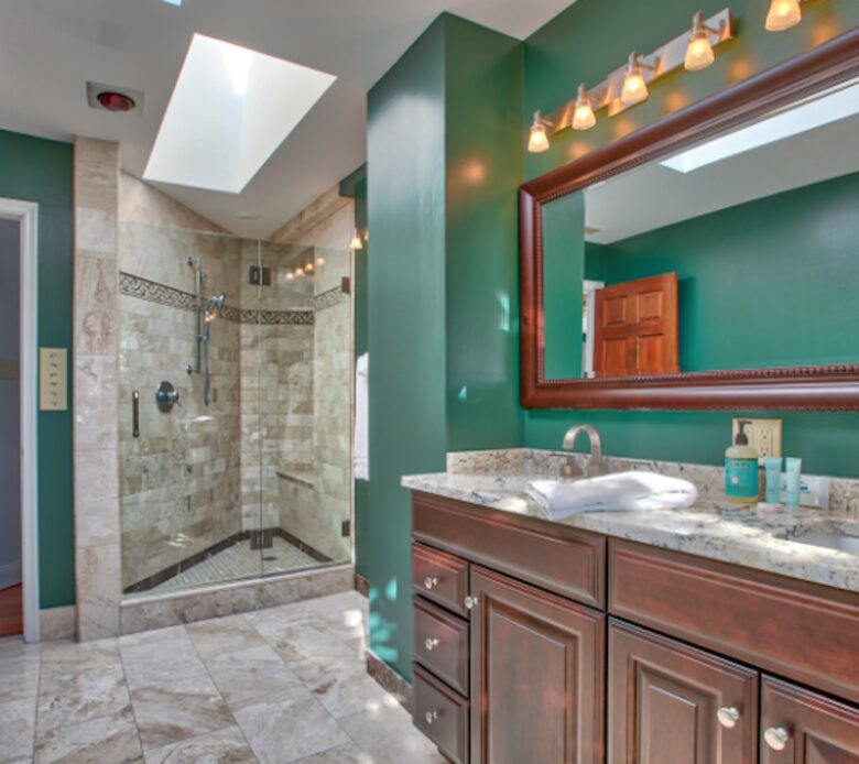 Annapolis Cove Lake Ogleton Charmer - Annapolis, Maryland