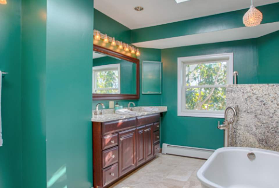 Annapolis Cove Lake Ogleton Charmer - Annapolis, Maryland