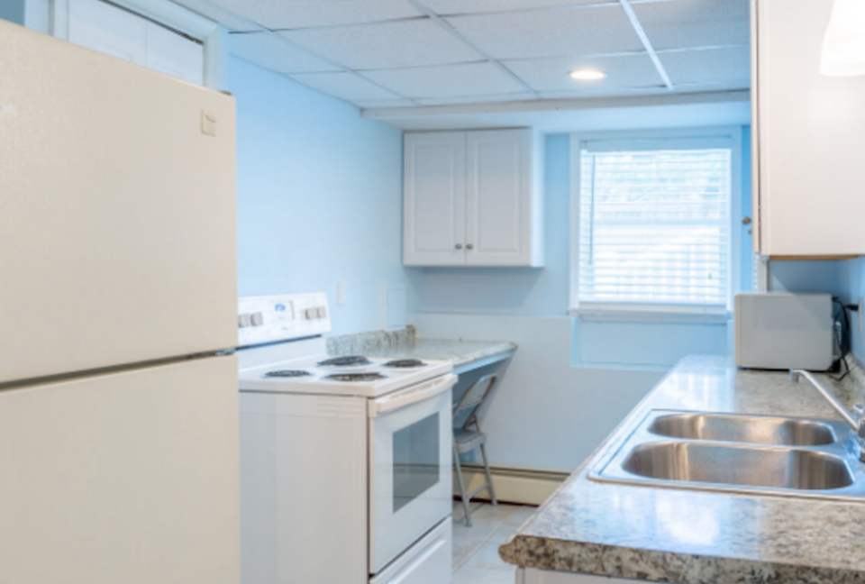 Annapolis Cove Lake Ogleton Charmer - Annapolis, Maryland