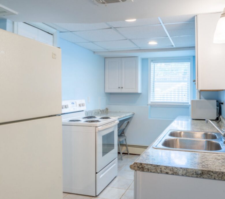 Annapolis Cove Lake Ogleton Charmer - Annapolis, Maryland