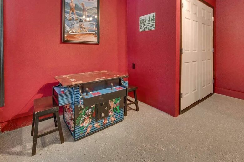 Oak Ridge Retreat - South Lake Tahoe, California