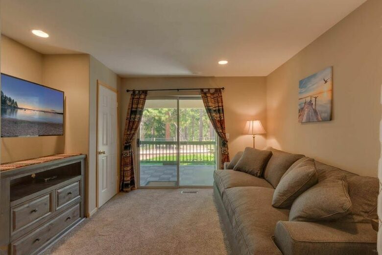 Oak Ridge Retreat - South Lake Tahoe, California