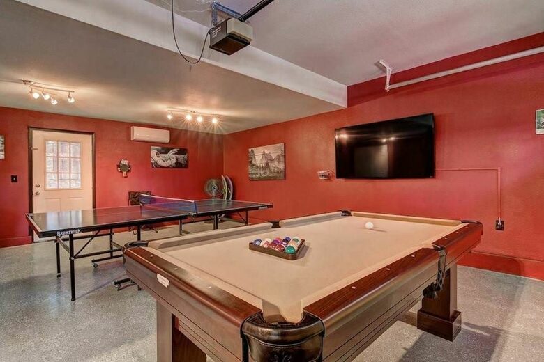 Oak Ridge Retreat - South Lake Tahoe, California