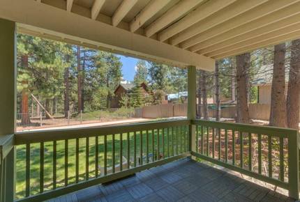 Oak Ridge Retreat - South Lake Tahoe, California