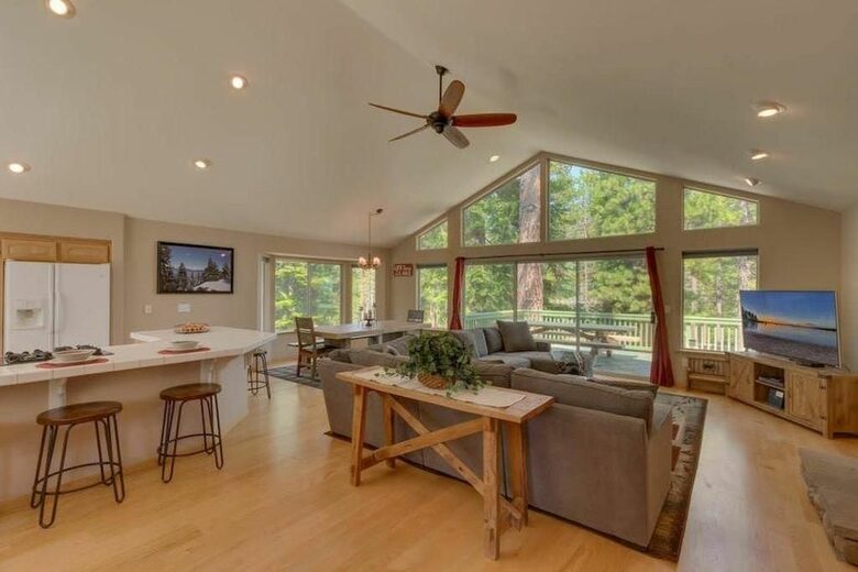 Oak Ridge Retreat - South Lake Tahoe, California