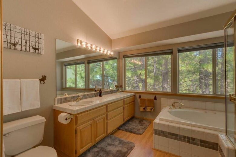 Oak Ridge Retreat - South Lake Tahoe, California