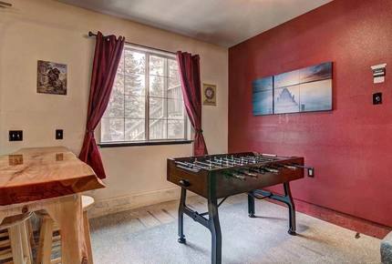 Oak Ridge Retreat - South Lake Tahoe, California