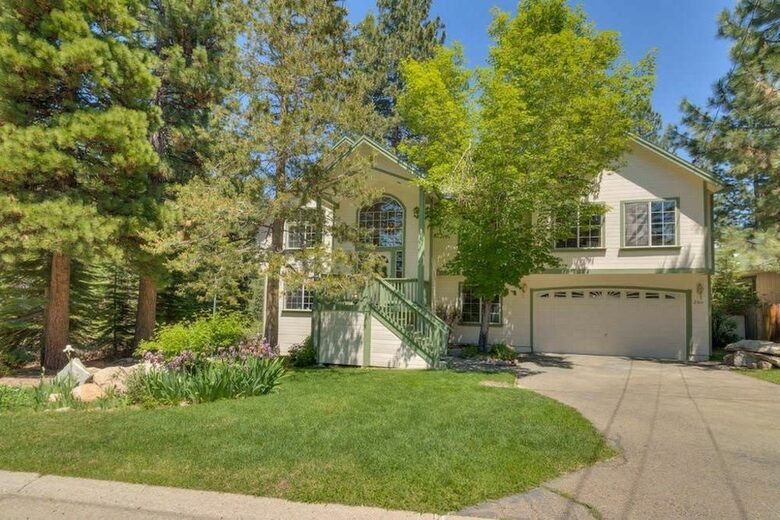 Oak Ridge Retreat - South Lake Tahoe, California