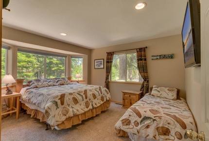 Oak Ridge Retreat - South Lake Tahoe, California
