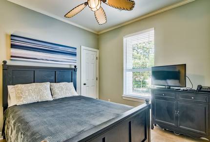 Crystal Breeze - Destin, Florida