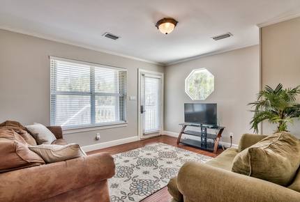 Crystal Breeze - Destin, Florida