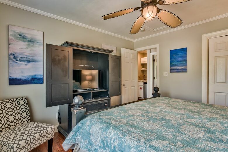 Crystal Breeze - Destin, Florida