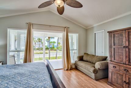 Crystal Breeze - Destin, Florida