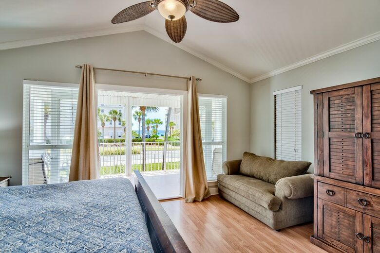 Crystal Breeze - Destin, Florida