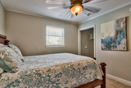 Crystal Breeze - Destin, Florida