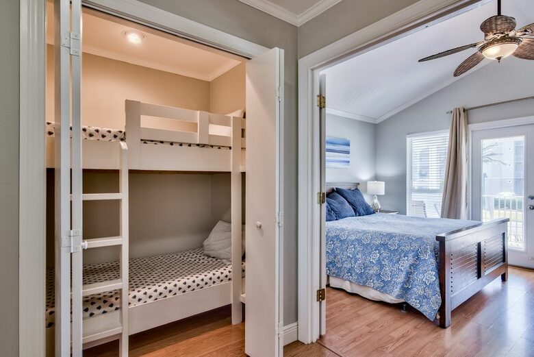 Crystal Breeze - Destin, Florida