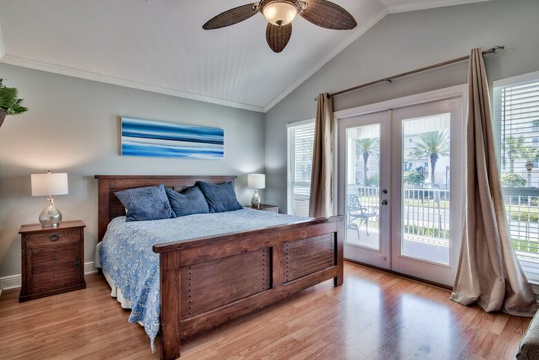 Crystal Breeze - Destin, Florida