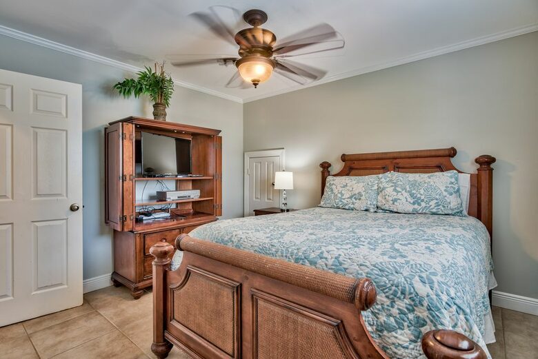 Crystal Breeze - Destin, Florida