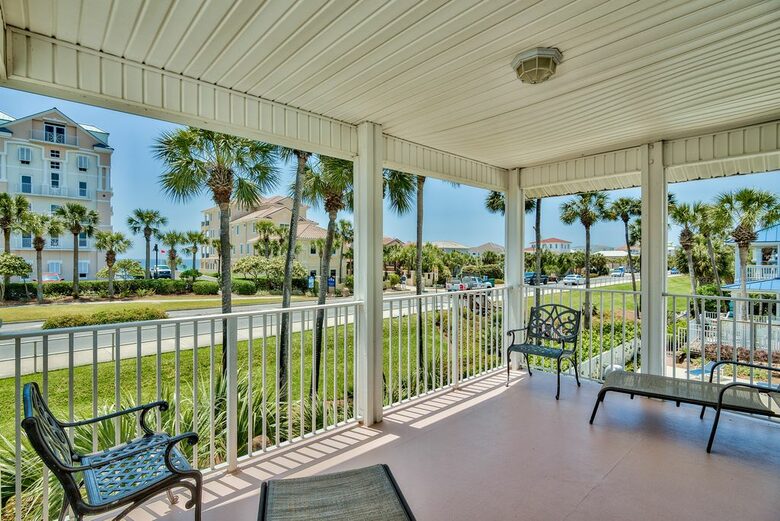 Crystal Breeze - Destin, Florida