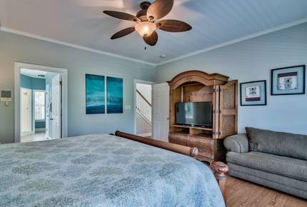 Crystal Breeze - Destin, Florida