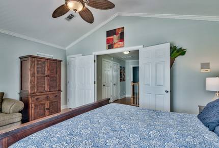 Crystal Breeze - Destin, Florida