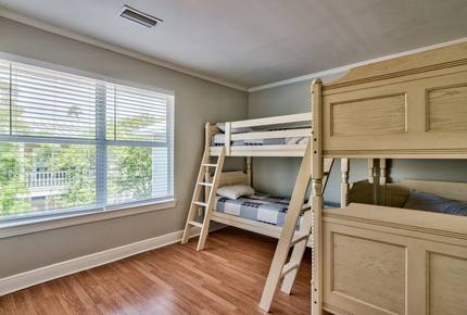 Crystal Breeze - Destin, Florida