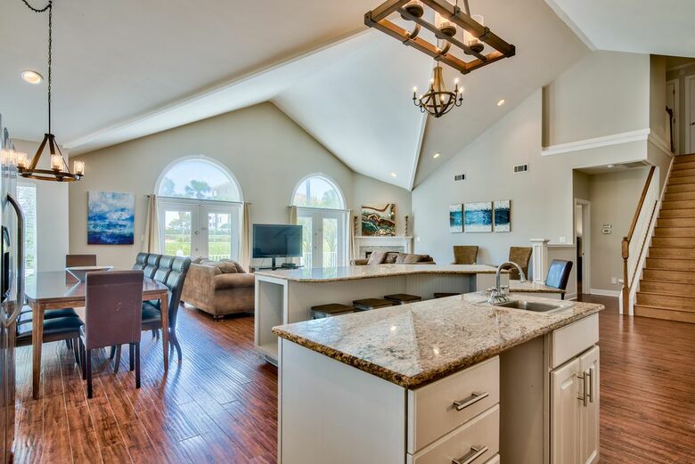 Crystal Breeze - Destin, Florida