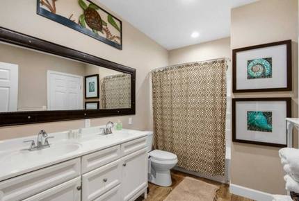 Tropical Paradise on the Emerald Coast - Miramar Beach, Florida