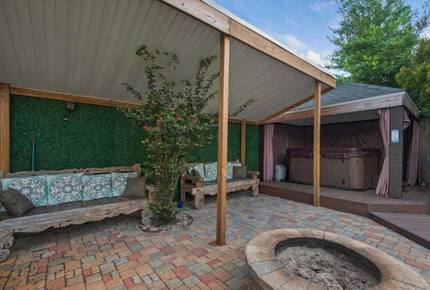 Tropical Paradise on the Emerald Coast - Miramar Beach, Florida