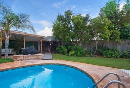 Tropical Paradise on the Emerald Coast - Miramar Beach, Florida