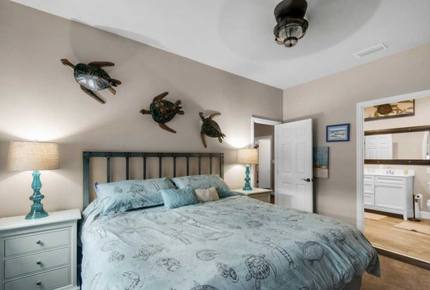 Tropical Paradise on the Emerald Coast - Miramar Beach, Florida