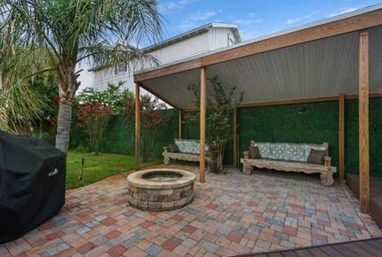 Tropical Paradise on the Emerald Coast - Miramar Beach, Florida