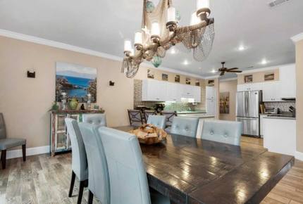 Tropical Paradise on the Emerald Coast - Miramar Beach, Florida