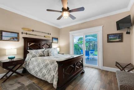 Tropical Paradise on the Emerald Coast - Miramar Beach, Florida