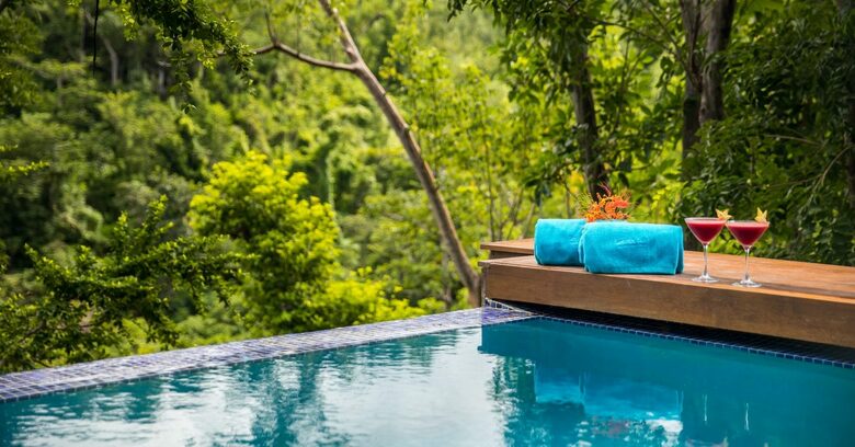 Secret Bay - Hillside Ti-Fèy Villa - Portsmouth, Dominica