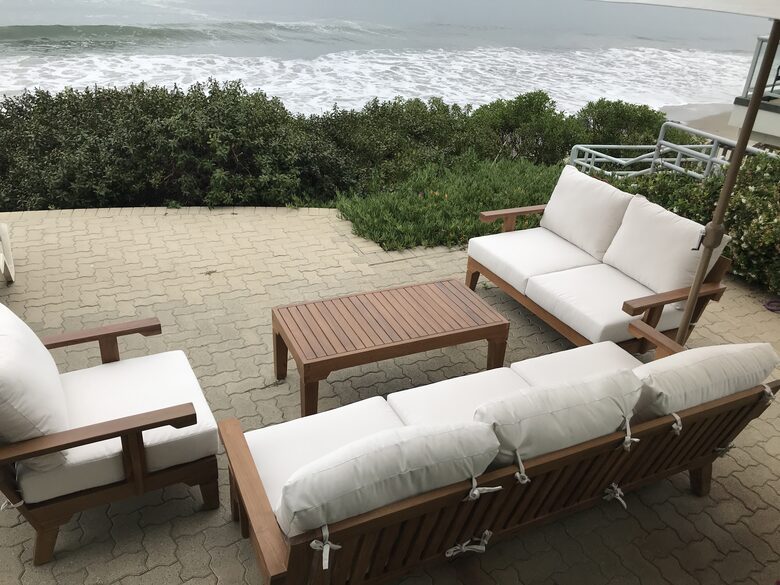 Stunning Beachfront House on Magnificent West Malibu Cove - Malibu, California