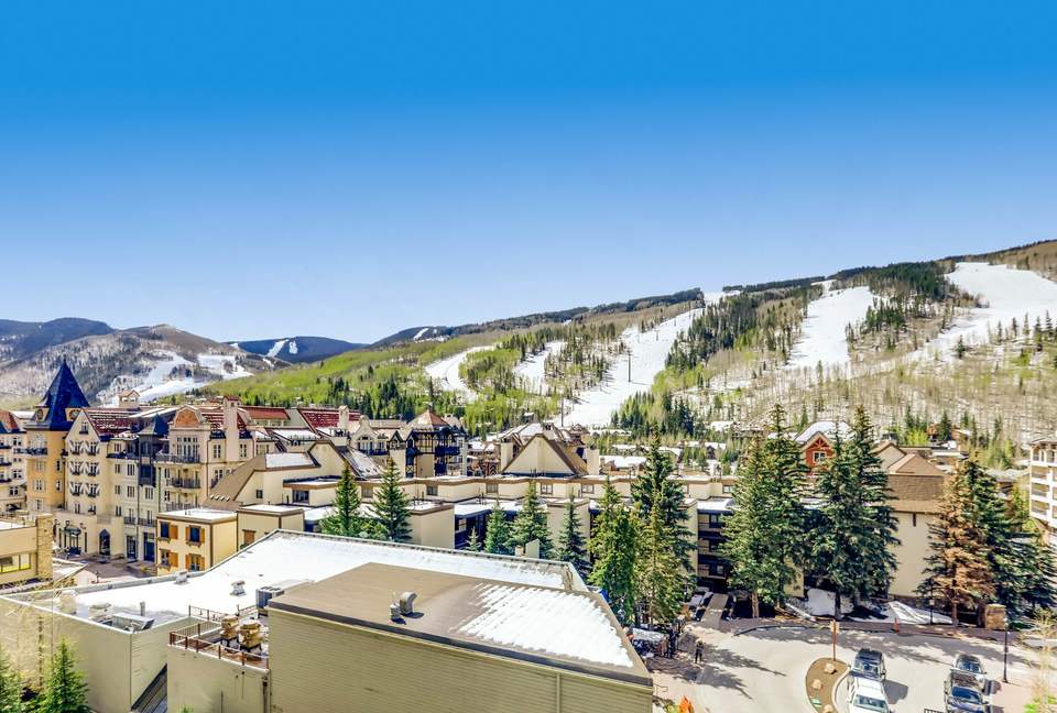 Lionshead Mountain-View Condo, Steps to Gondola - Vail, Colorado