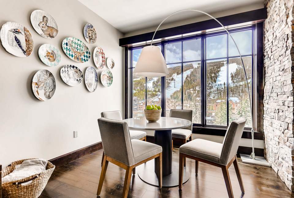 Lionshead Mountain-View Condo, Steps to Gondola - Vail, Colorado