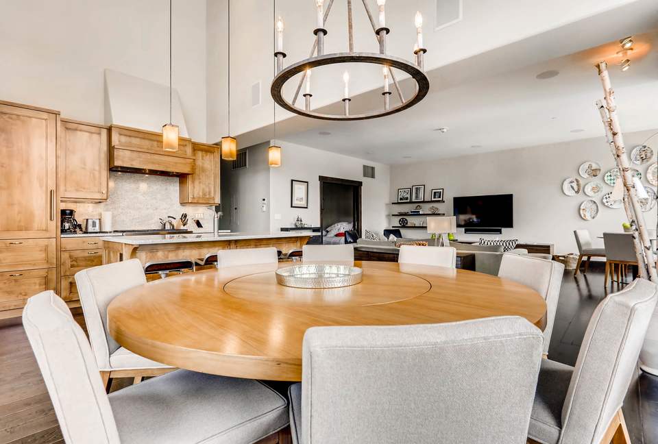 Lionshead Mountain-View Condo, Steps to Gondola - Vail, Colorado