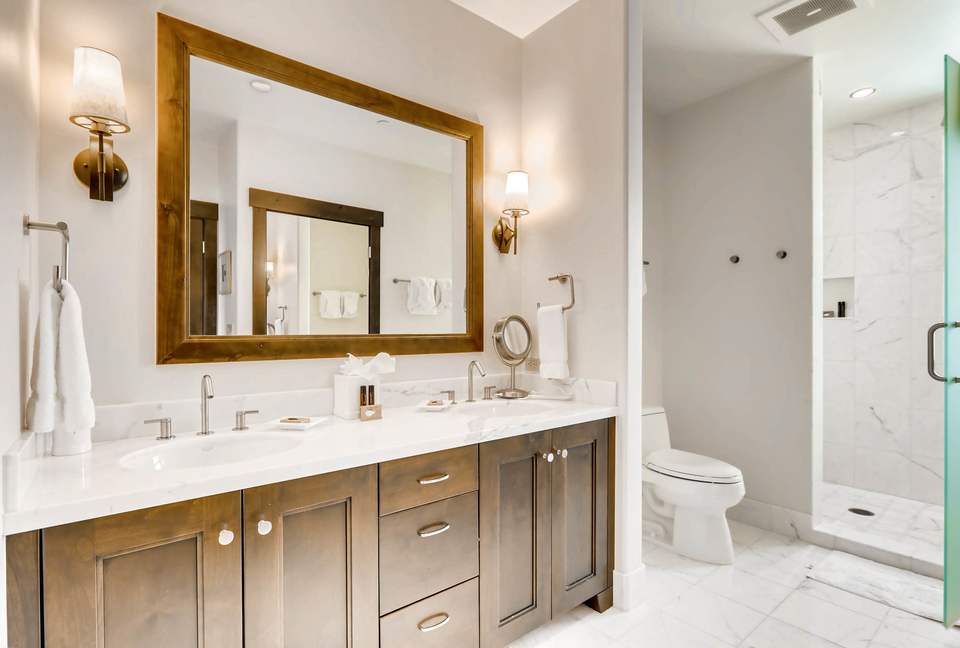 Lionshead Mountain-View Condo, Steps to Gondola - Vail, Colorado