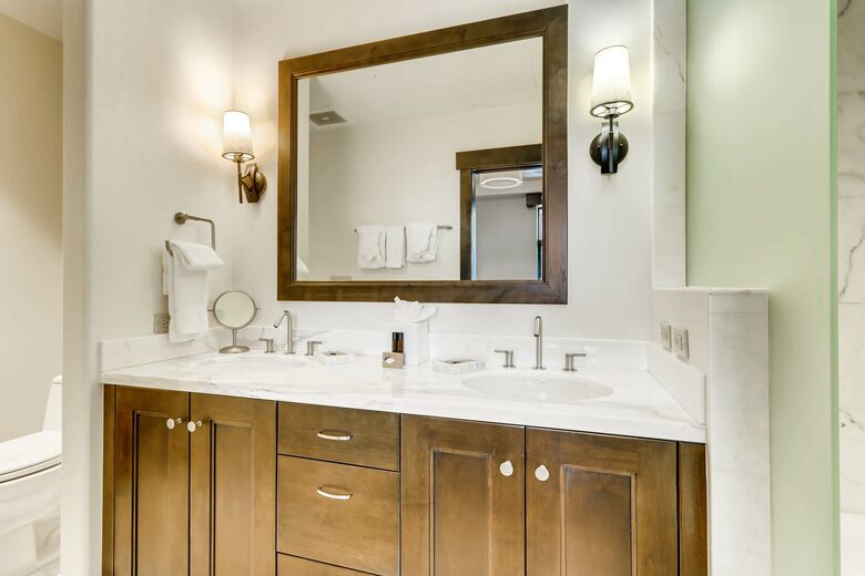 Lionshead Mountain-View Condo, Steps to Gondola - Vail, Colorado