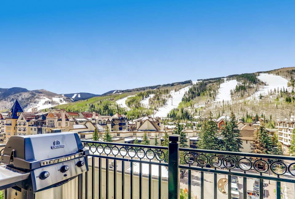 Lionshead Mountain-View Condo, Steps to Gondola - Vail, Colorado
