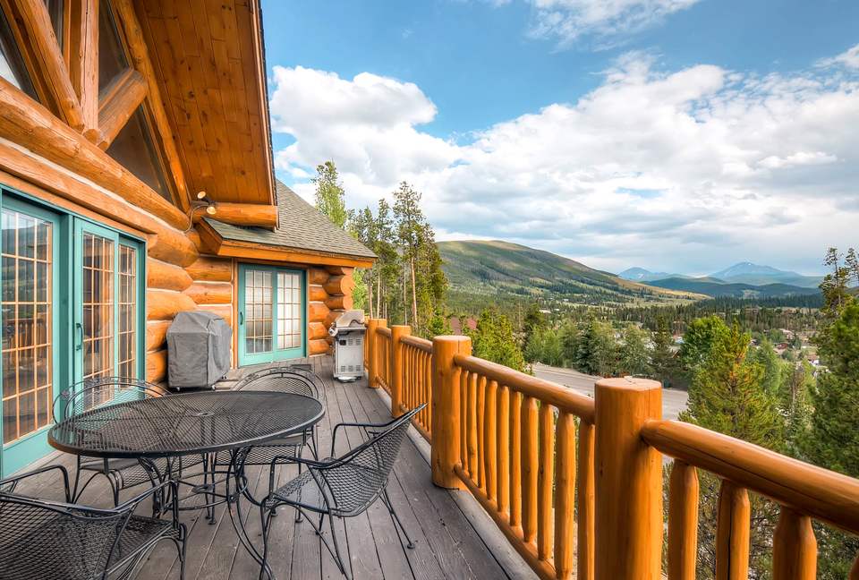 Epic Log Cabin: Hot Tub, Sauna & Chef’s Kitchen - Dillon, Colorado