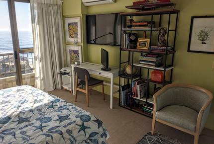 Fabulous Main Beach Apartment - Main Beach, Gold Coast, Australia