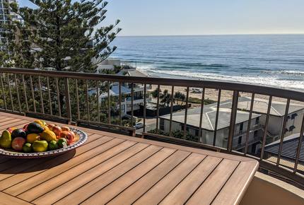 Fabulous Main Beach Apartment - Main Beach, Gold Coast, Australia