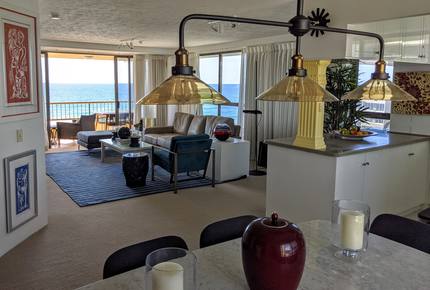Fabulous Main Beach Apartment - Main Beach, Gold Coast, Australia
