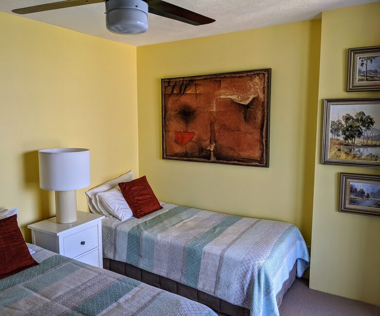 Fabulous Main Beach Apartment - Main Beach, Gold Coast, Australia