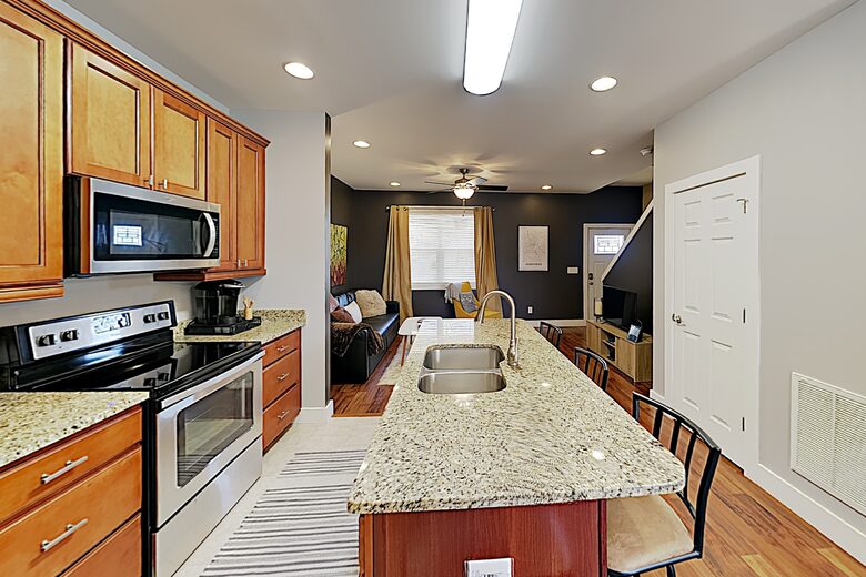 New-Build Home, Near Downtown - Asheville, North Carolina