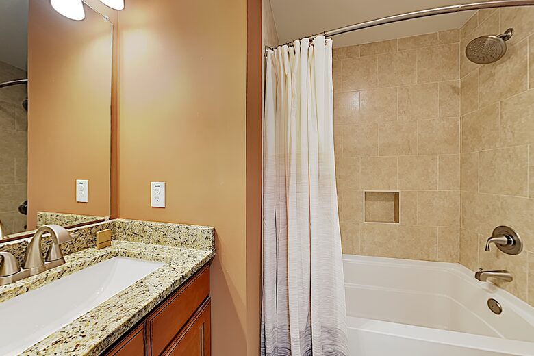 New-Build Home, Near Downtown - Asheville, North Carolina